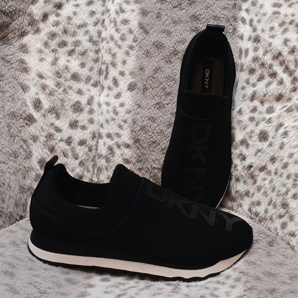 DKNY Black Slip-On Sneakers Like New - Picture 4 of 10